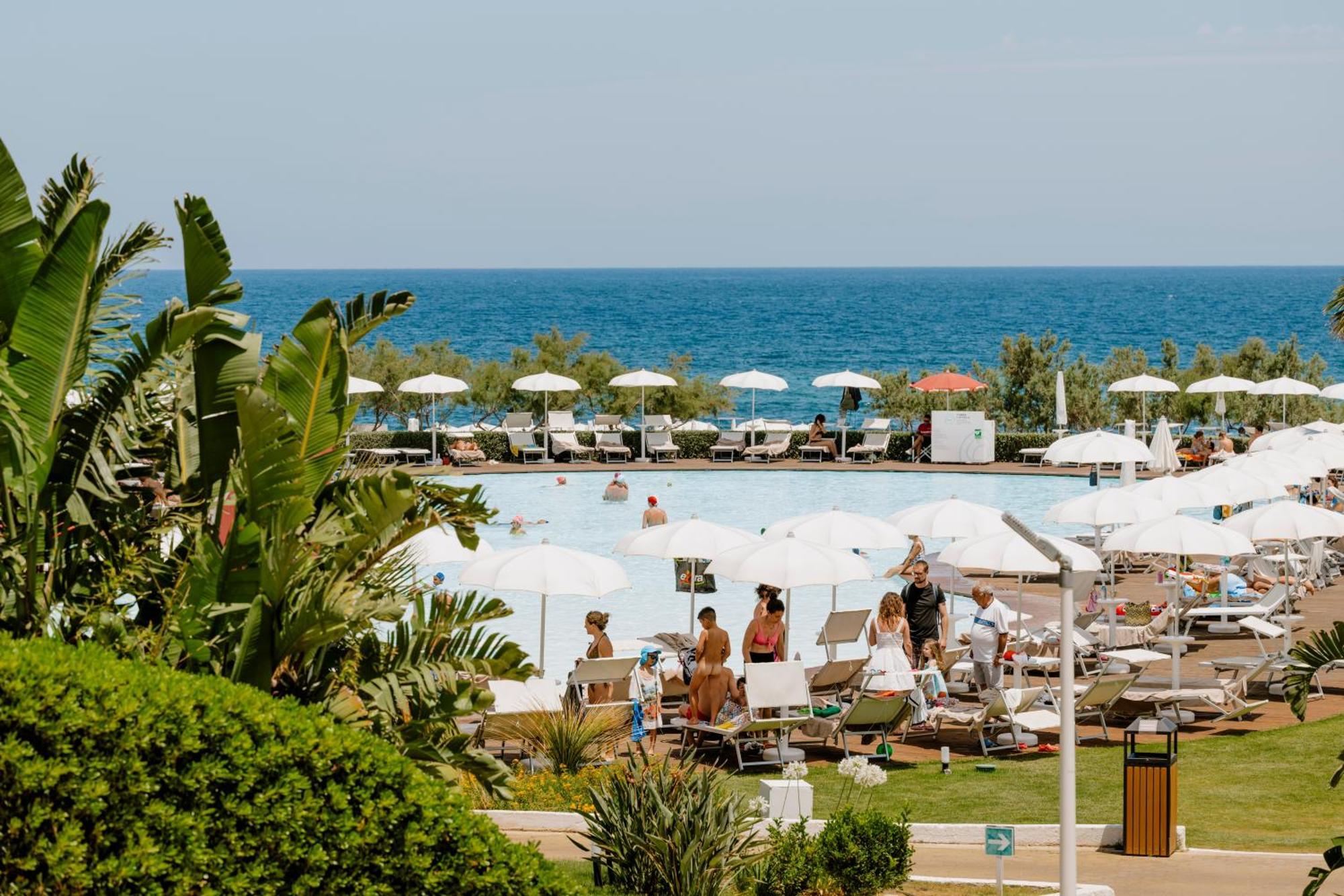 Torre Cintola Greenblu Sea Emotions Монополи Екстериор снимка